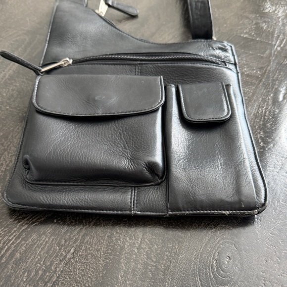 Latico Black Leather Crossbody Bag - Picture 3 of 8